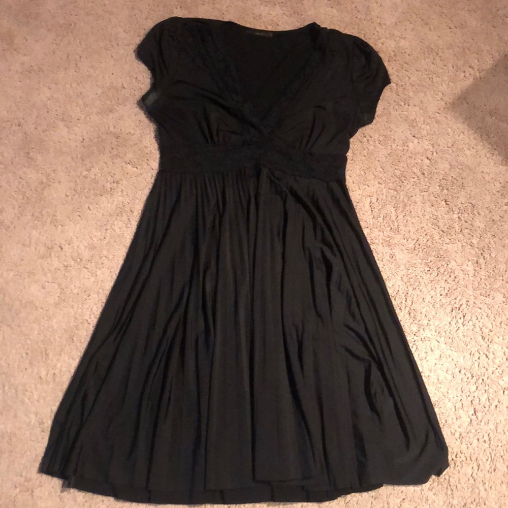 Medium black dress